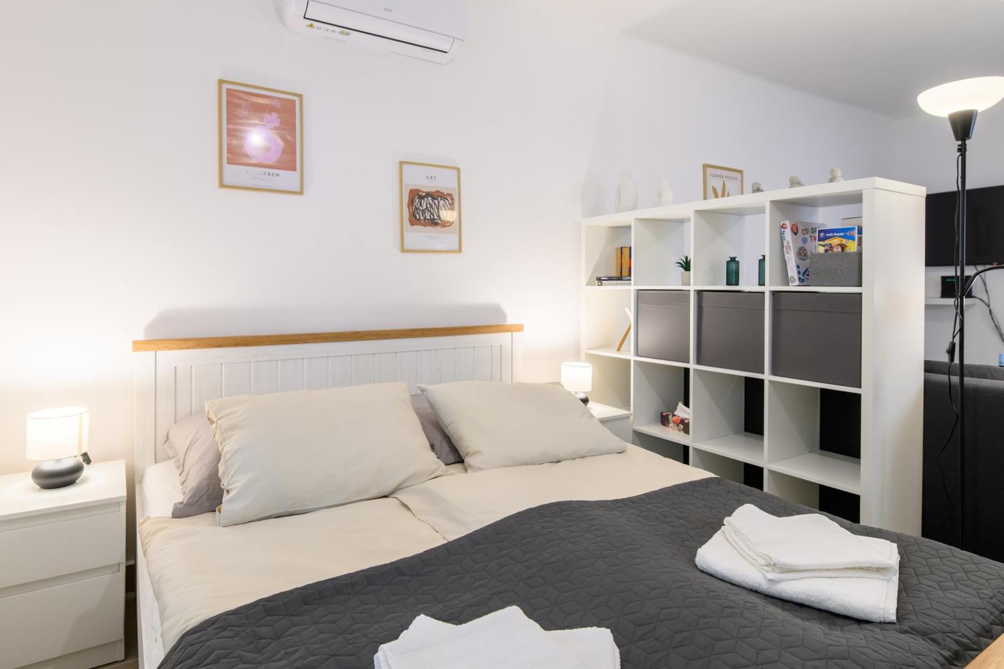 Zentrea Apartman Eger Esterno foto